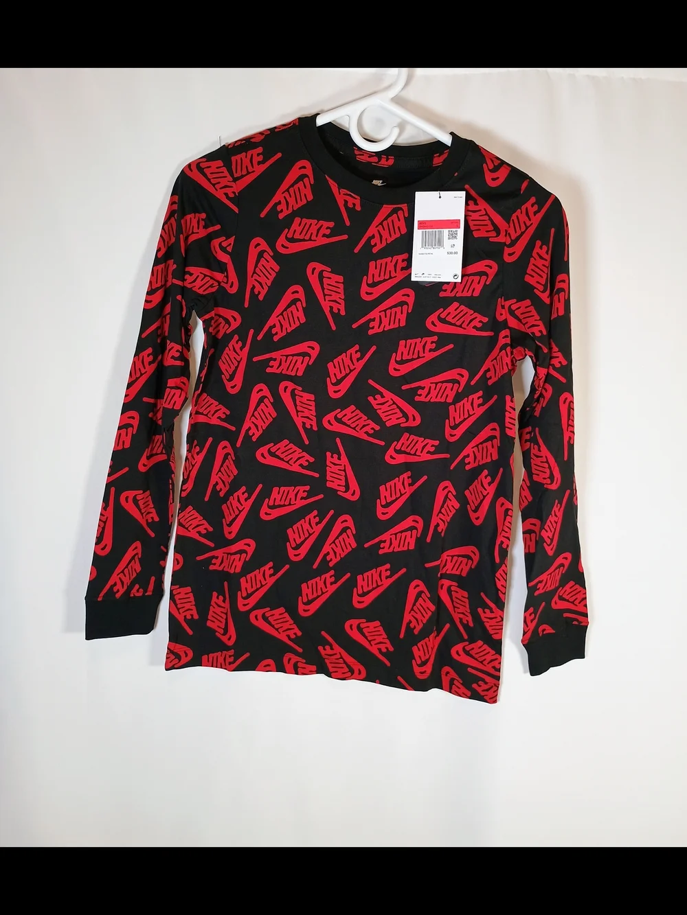 Nike Boys L Black/Red Long Sleeve Crew Neck Logo Graphic T-Shirt DM3441-010 NWT
